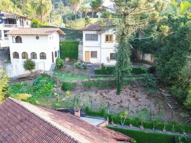 Casa / Sobrado para Venda em Blumenau/SC Centro 5 Quartos