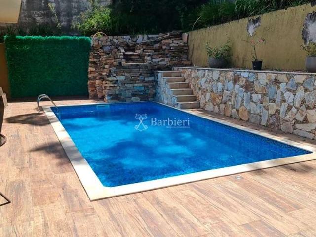 Casa / Sobrado para Venda em Blumenau/SC Centro 6 Quartos