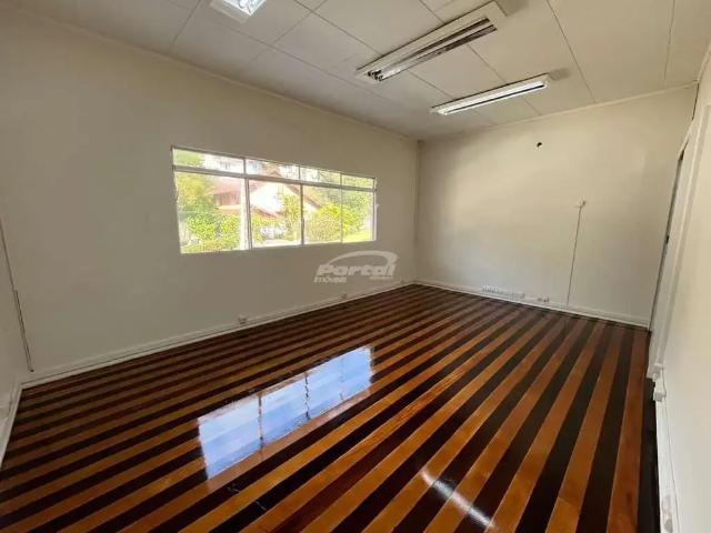 Casa / Sobrado para Venda em Blumenau/SC Centro 8 Quartos