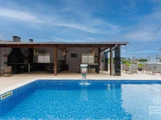 Casa / Sobrado para Venda em Blumenau/SC Escola Agrícola 4 Quartos