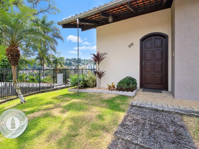 Casa / Sobrado para Venda em Blumenau/SC Escola Agrícola 4 Quartos