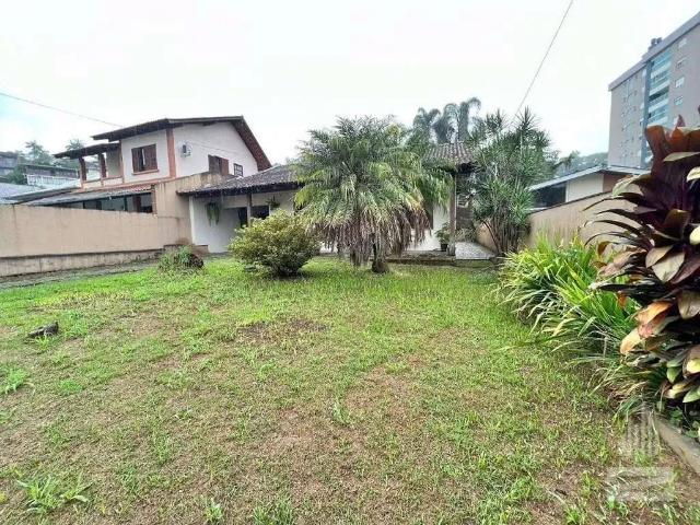 Casa / Sobrado para Venda em Blumenau/SC Escola Agrícola 4 Quartos
