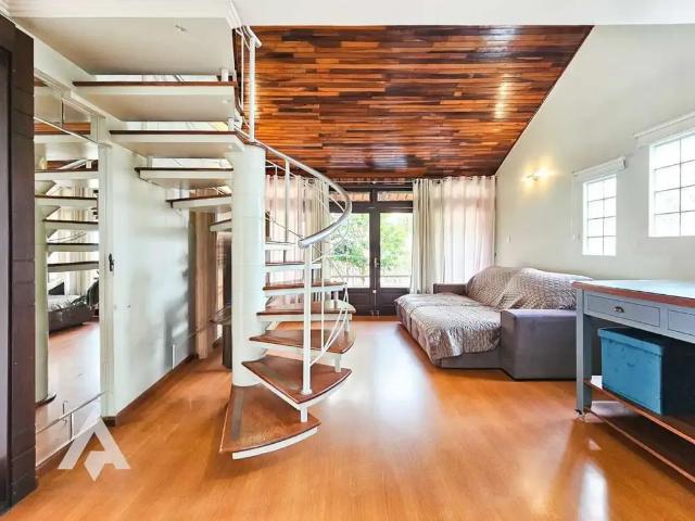 Casa / Sobrado para Venda em Blumenau/SC Escola Agrícola 6 Quartos