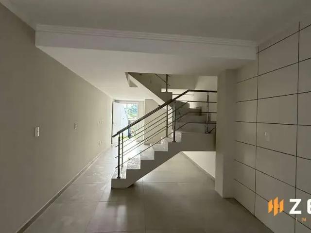 Casa / Sobrado para Venda em Blumenau/SC Escola Agrícola 2 Quartos
