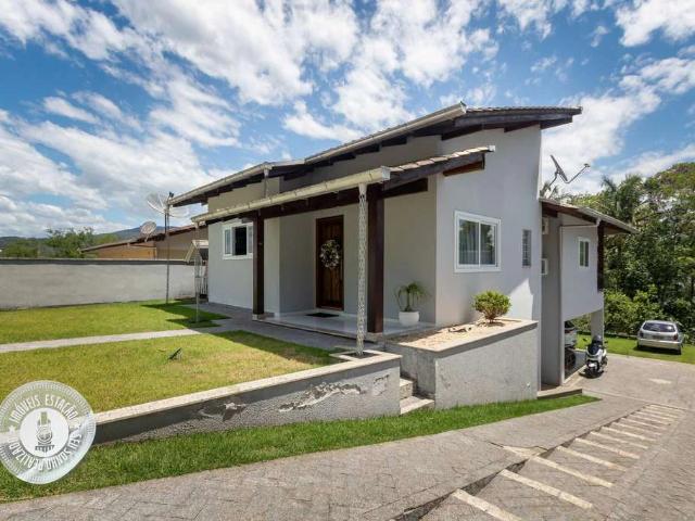 Casa / Sobrado para Venda em Blumenau/SC Escola Agrícola 3 Quartos