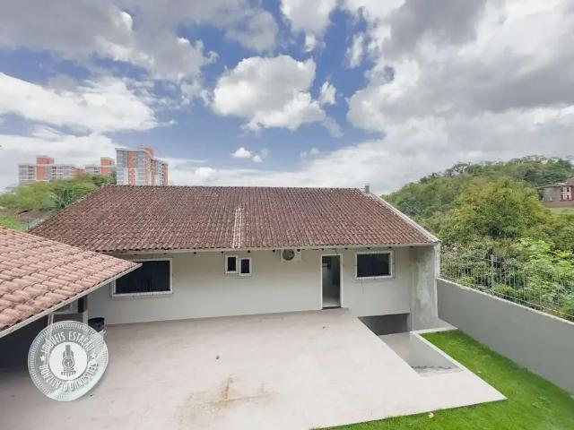 Casa / Sobrado para Venda em Blumenau/SC Escola Agrícola 3 Quartos