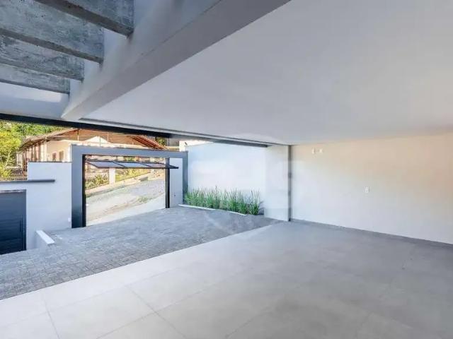 Casa / Sobrado para Venda em Blumenau/SC Escola Agrícola 3 Quartos