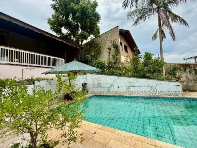 Casa / Sobrado para Venda em Blumenau/SC Escola Agrícola 3 Quartos