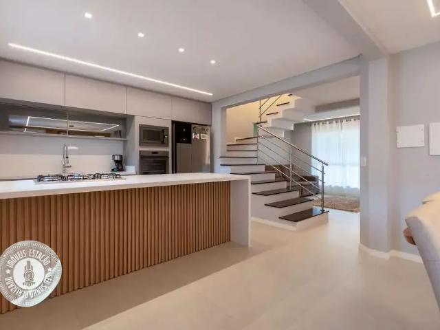Casa / Sobrado para Venda em Blumenau/SC Fidélis 4 Quartos