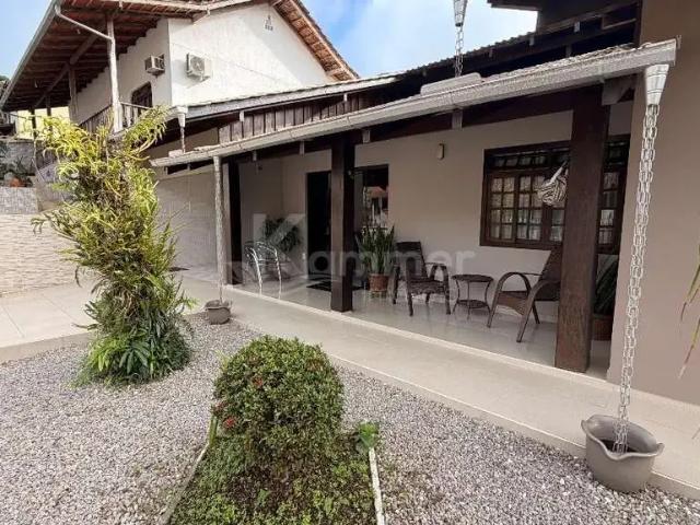 Casa / Sobrado para Venda em Blumenau/SC Fortaleza 4 Quartos