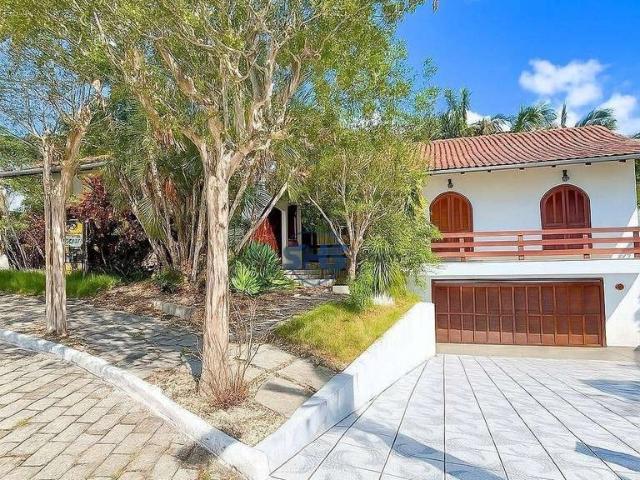 Casa / Sobrado para Venda em Blumenau/SC Fortaleza 4 Quartos