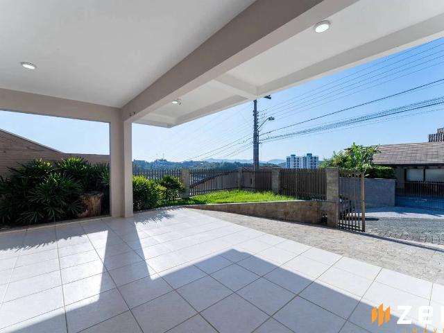 Casa / Sobrado para Venda em Blumenau/SC Fortaleza 5 Quartos