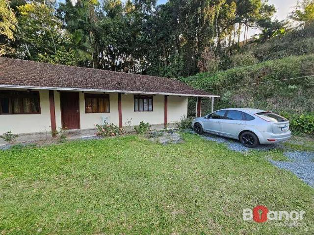 Casa / Sobrado para Venda em Blumenau/SC Fortaleza 3 Quartos