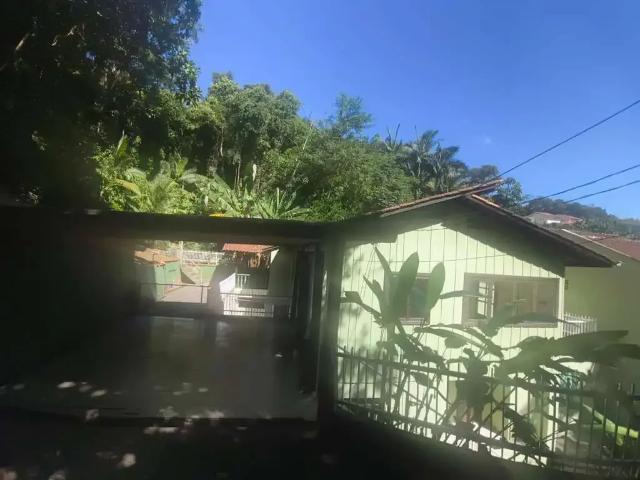 Casa / Sobrado para Venda em Blumenau/SC Garcia 4 Quartos