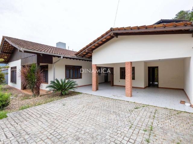Casa / Sobrado para Venda em Blumenau/SC Garcia 4 Quartos