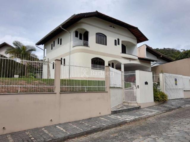 Casa / Sobrado para Venda em Blumenau/SC Garcia 4 Quartos