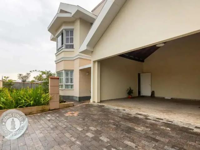 Casa / Sobrado para Venda em Blumenau/SC Garcia 4 Quartos