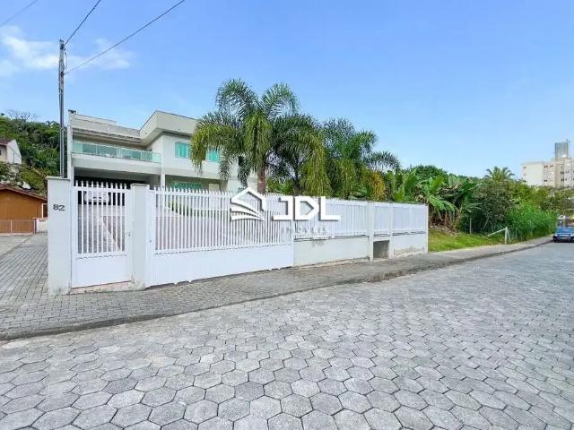 Casa / Sobrado para Venda em Blumenau/SC Garcia 5 Quartos