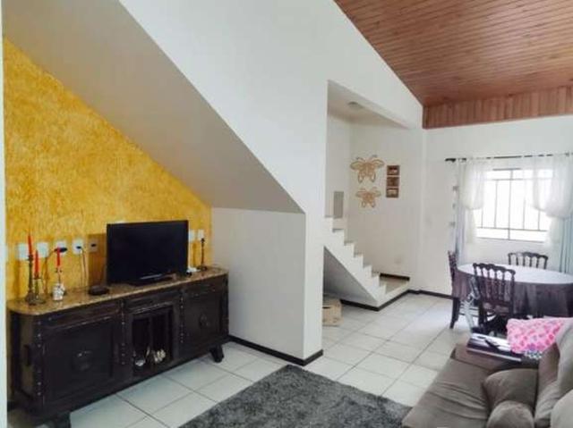 Casa / Sobrado para Venda em Blumenau/SC Garcia 5 Quartos