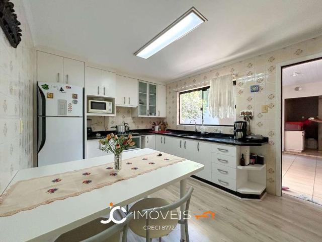 Casa / Sobrado para Venda em Blumenau/SC Garcia 5 Quartos