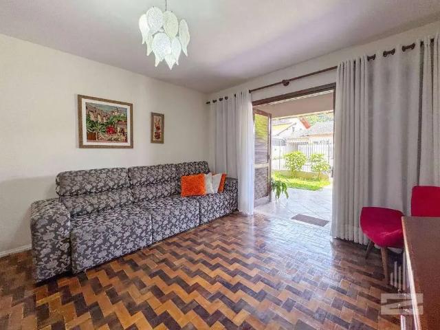 Casa / Sobrado para Venda em Blumenau/SC Garcia 5 Quartos