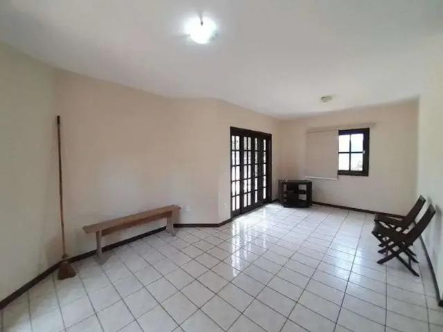 Casa / Sobrado para Venda em Blumenau/SC Garcia 2 Quartos