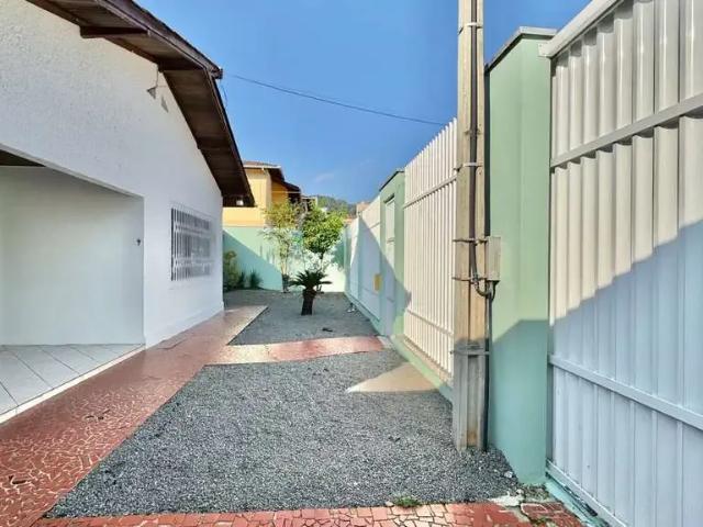 Casa / Sobrado para Venda em Blumenau/SC Garcia 3 Quartos