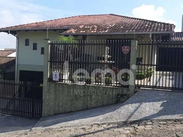 Casa / Sobrado para Venda em Blumenau/SC Itoupava Norte 4 Quartos