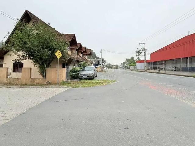 Casa / Sobrado para Venda em Blumenau/SC Itoupava Central 7 Quartos