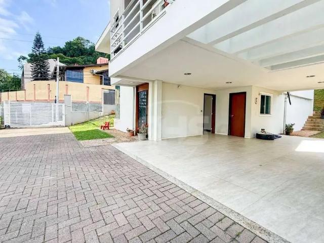 Casa / Sobrado para Venda em Blumenau/SC Itoupava Seca 4 Quartos