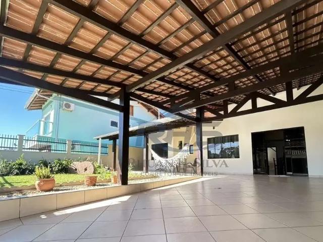 Casa / Sobrado para Venda em Blumenau/SC Itoupavazinha 3 Quartos