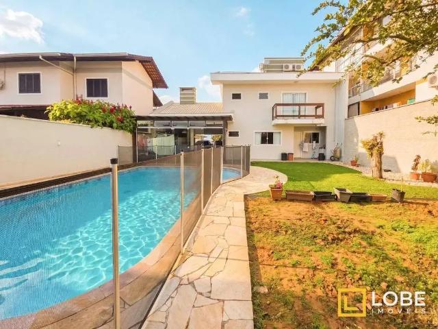 Casa / Sobrado para Venda em Blumenau/SC Passo Manso 3 Quartos