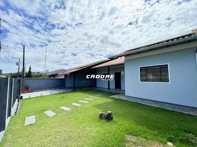 Casa / Sobrado para Venda em Blumenau/SC Passo Manso 3 Quartos