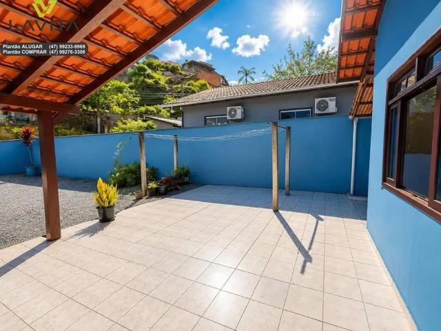 Casa / Sobrado para Venda em Blumenau/SC Ponta Aguda 3 Quartos