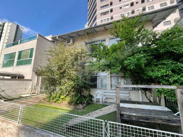 Casa / Sobrado para Venda em Blumenau/SC Ponta Aguda 3 Quartos