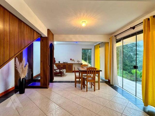 Casa / Sobrado para Venda em Blumenau/SC Progresso 3 Quartos