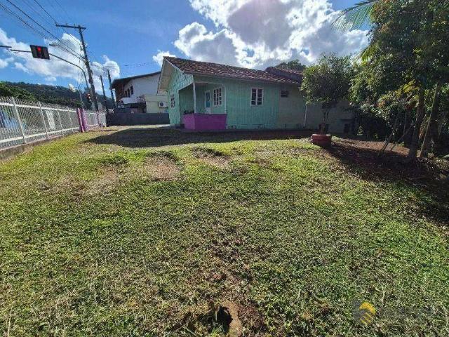 Casa / Sobrado para Venda em Blumenau/SC Salto do Norte 4 Quartos