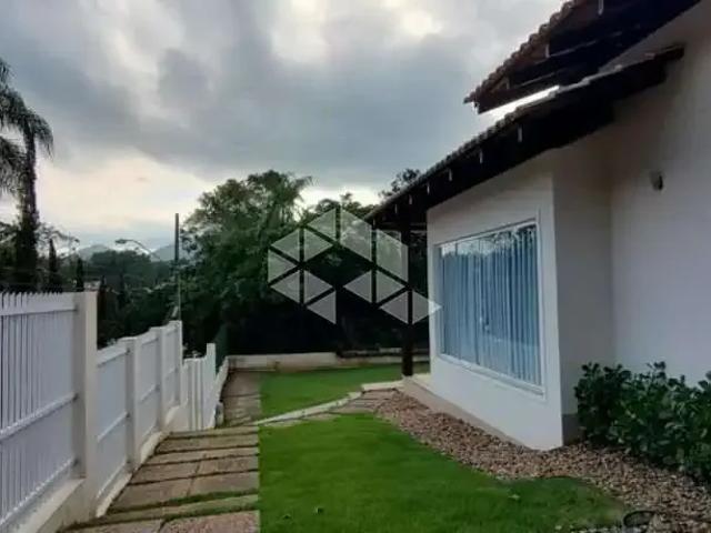 Casa / Sobrado para Venda em Blumenau/SC Salto Weissbach 3 Quartos