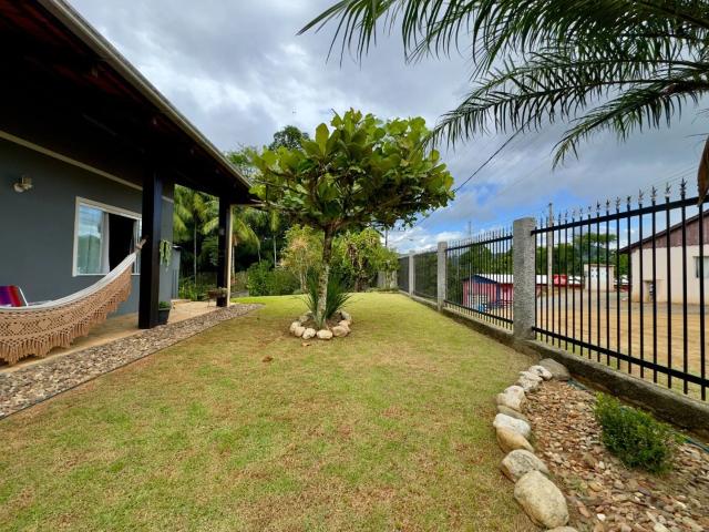 Casa / Sobrado para Venda em Blumenau/SC Salto Weissbach 3 Quartos