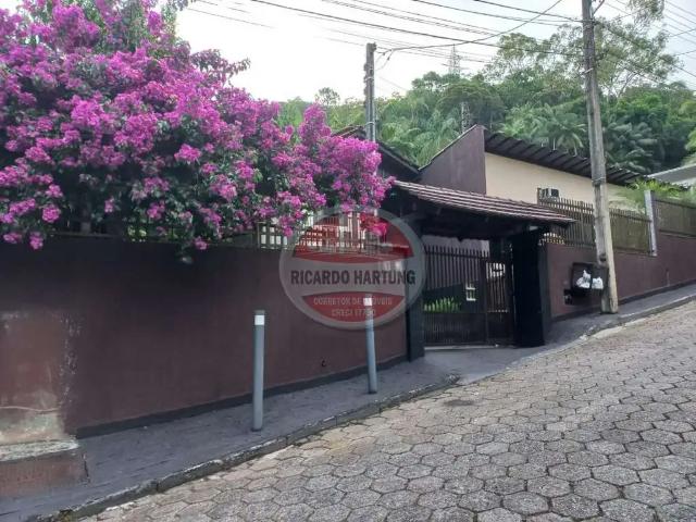 Casa / Sobrado para Venda em Blumenau/SC Valparaíso 5 Quartos