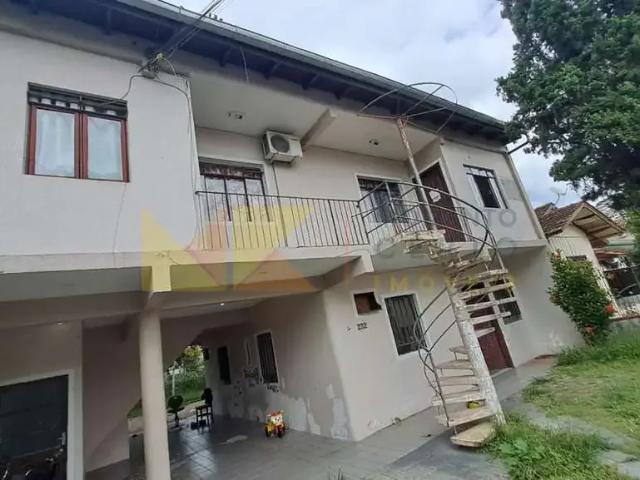 Casa / Sobrado para Venda em Blumenau/SC Valparaíso 6 Quartos