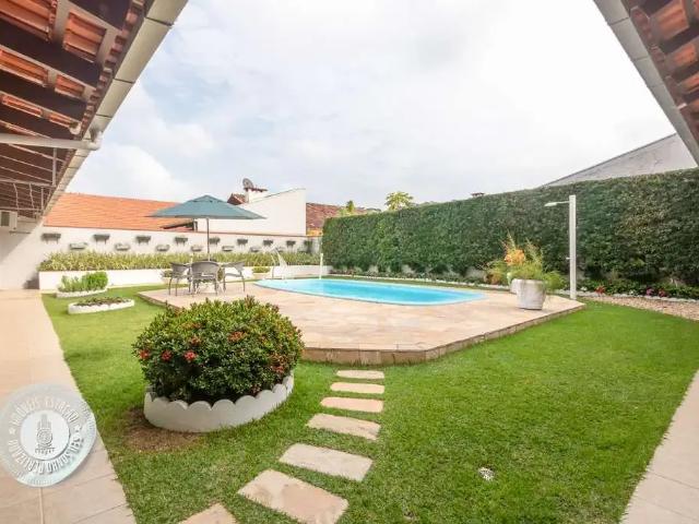 Casa / Sobrado para Venda em Blumenau/SC Velha Central 3 Quartos