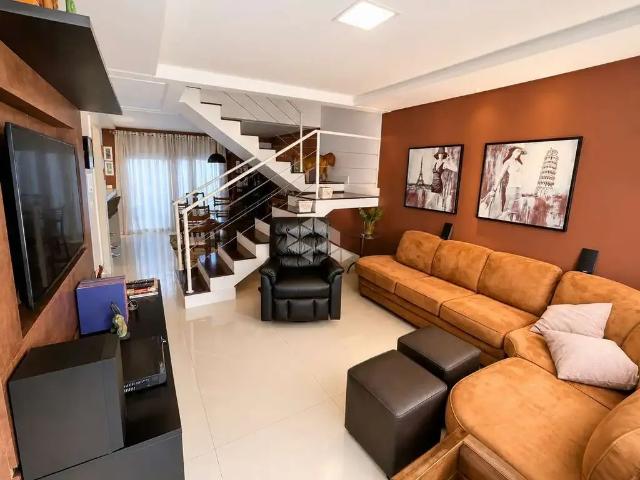 Casa / Sobrado para Venda em Blumenau/SC Velha Central 3 Quartos