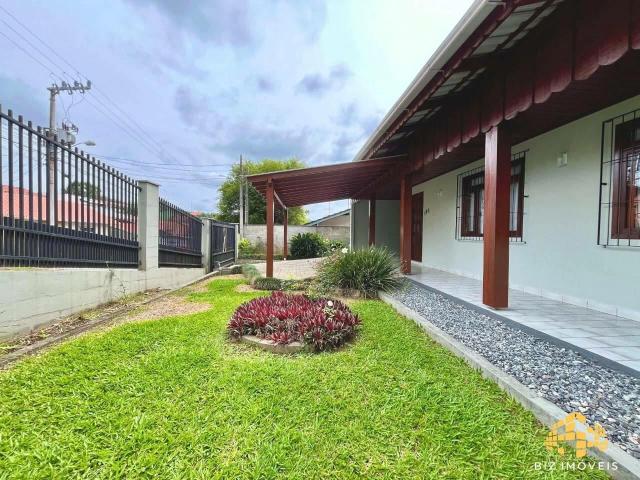 Casa / Sobrado para Venda em Blumenau/SC Velha Central 4 Quartos