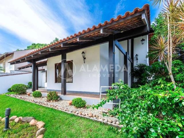 Casa / Sobrado para Venda em Blumenau/SC Velha 2 Quartos