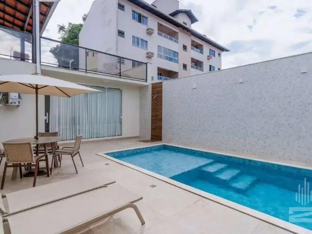 Casa / Sobrado para Venda em Blumenau/SC Velha 3 Quartos