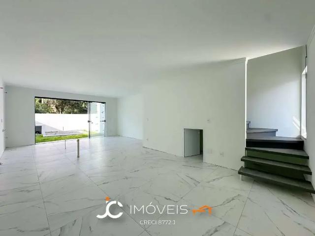 Casa / Sobrado para Venda em Blumenau/SC Velha 3 Quartos