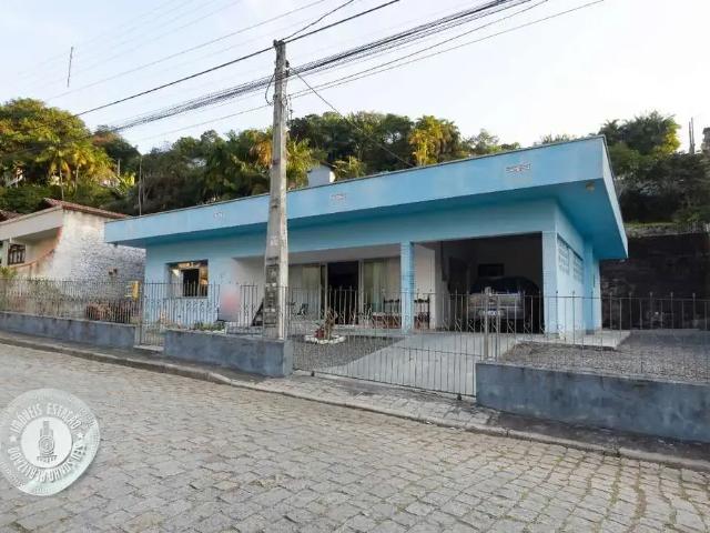 Casa / Sobrado para Venda em Blumenau/SC Velha 3 Quartos