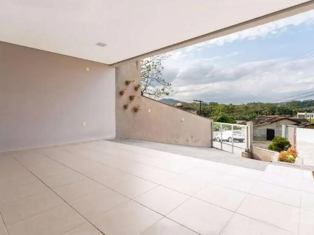 Casa / Sobrado para Venda em Blumenau/SC Velha 3 Quartos