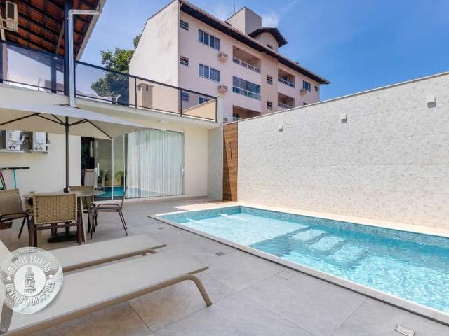Casa / Sobrado para Venda em Blumenau/SC Velha 3 Quartos